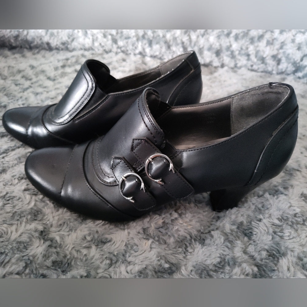 Pierre Dumas Black Heels with Buckle Detail